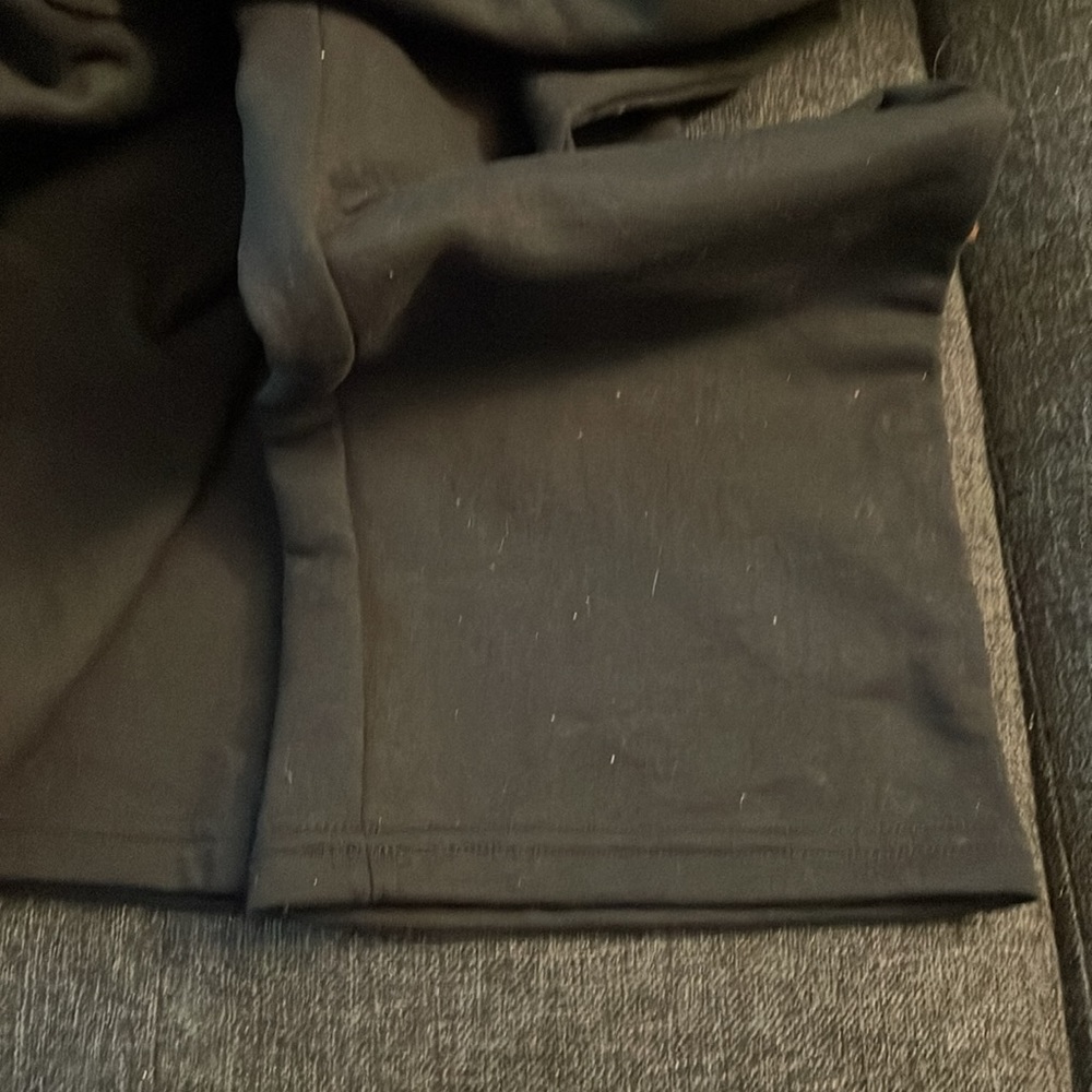 New with tags Gildan open bottom leg sweatpants. Black in color. Size 2XL. - Picture 8 of 8